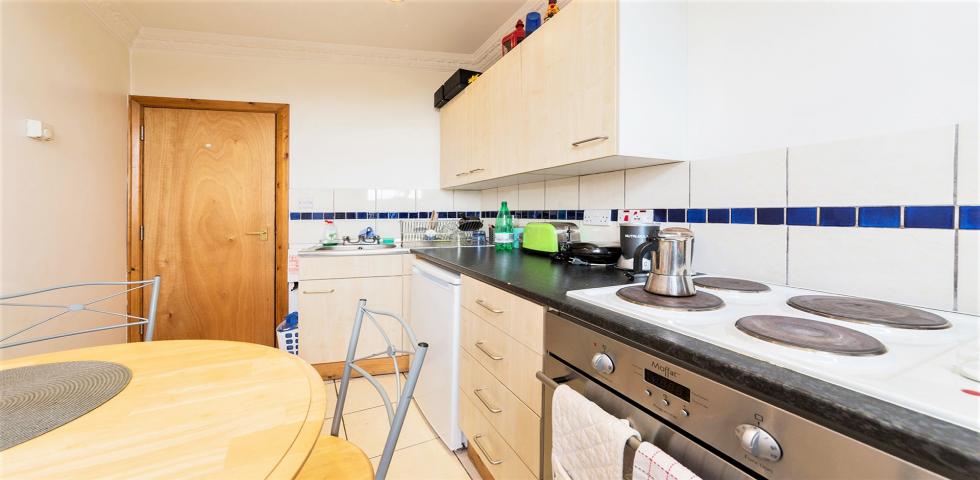 			2 Bedroom, 1 bath, 1 reception Flat			 Burnley Road, DOLLIS HILL